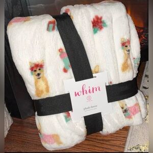 Plush Throw | Whim by Martha Stewart | 50 in x 60 inch | Dog Pattern | NEW